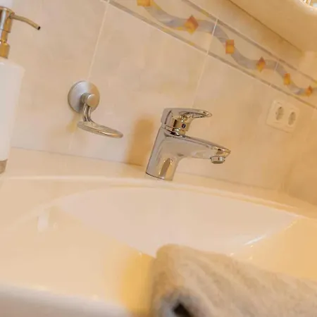 Lejlighed 2 Og Paradies Id 422